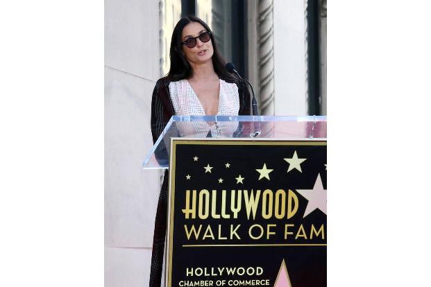 ...allerdings eine Widersacherin in einem von Lucy Lius größten Filmen: Demi Moore spielte den gefallenen Engel in '3 Engel ...