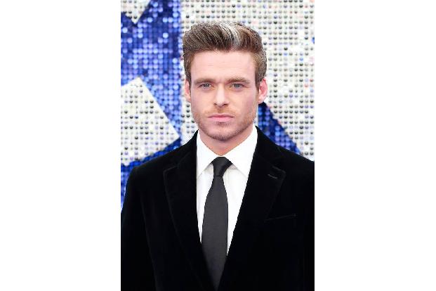 ...Richard Madden, der als Bodyguard in der gleichnamigen BBC-Serie zu sehen war und die Herzen der Zuschauer darin im Sturm...
