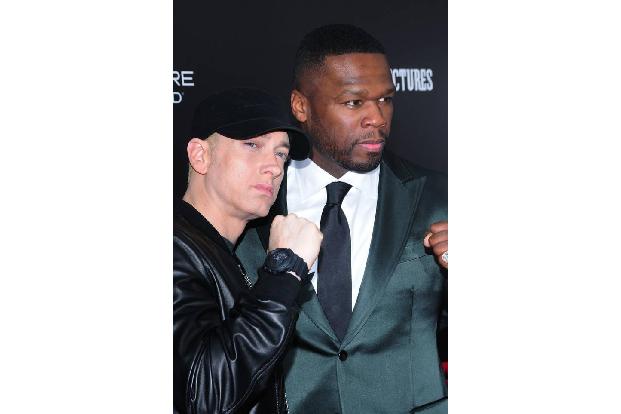 Eminem (hier mit 50 Cent) schafft es zwar nicht annähernd in dieselben Sphären wie Jay-Z, ist aber immer noch rund 187 Milli...