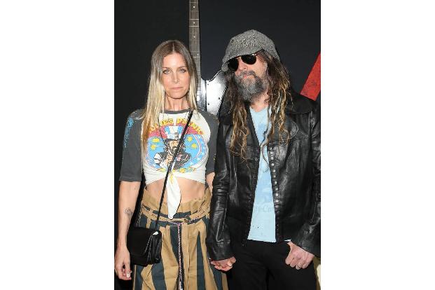 ...Rob Zombie war mit seiner Frau Sheri Moon Zombie angereist. Der Filmemacher ist für seine Arbeit an 'Grindhouse', 'The De...