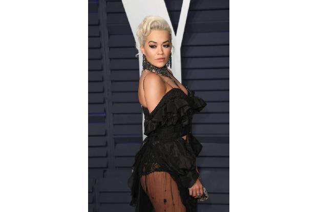 ...Rita Ora auch nur in Maßen: 2014 wurde sie von einem Reporter der 'Associated Press' gefragt, ob es denn stimme, dass ihr...