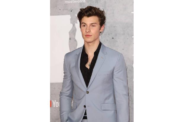 ...Shawn Mendes konnte sich hingegen in der Kategorie beliebtester Künstler behaupten - auch wenn er der Veranstaltung aufgr...
