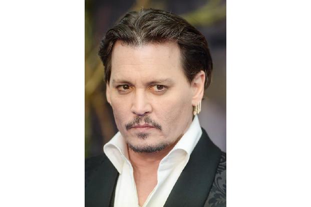 Schauspieler Johnny Depp ist der Kaiser unter den SMA-Königen, denn er bekam diesen Ttel sogar zweimal verliehen: 2003 und 2...