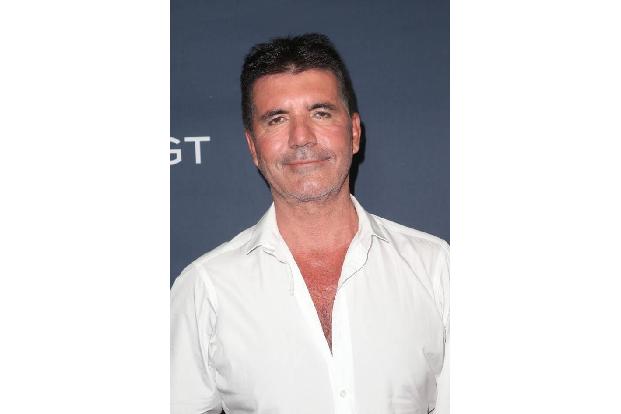Wer hätte das gedacht: Während Simon Cowell in seinen Shows gern hoffnungsvolle Nachwuchskünstler quält, mag er Tiere nicht ...