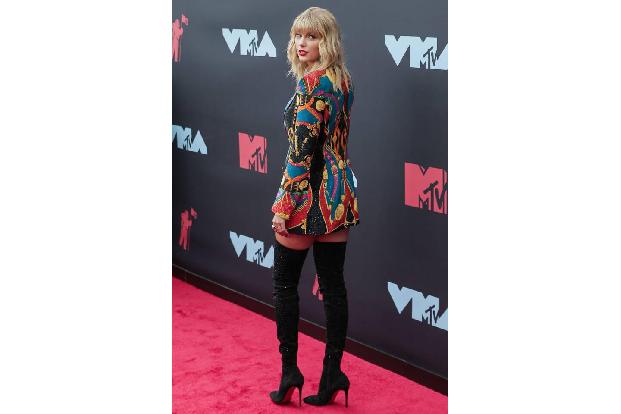 ...Ausdrücke aus Songs von ihrem Album '1989' hat sich Taylor Swift schützen lassen. Phrasen wie 'This Sick Beat' dürfen dem...