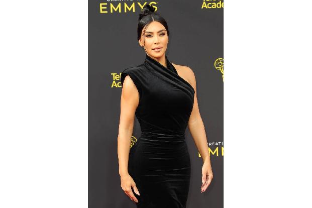 …2022 ablegen. Dabei liegt ihr Jura im Blut: Ihr Vater war kein geringerer als Robert Kardashian, seines Zeichens Staranwalt...