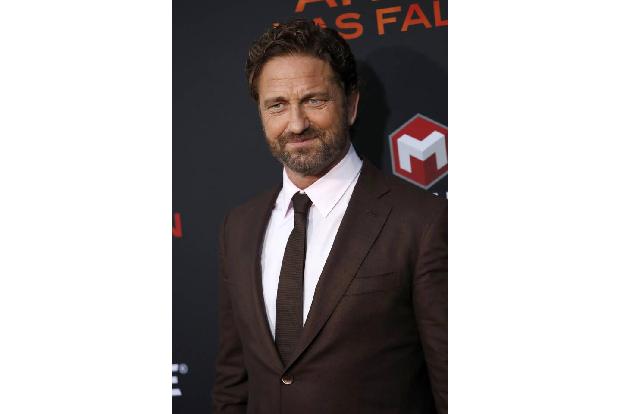Er war Schulsprecher und ging danach an die Uni: Gerard Butler stand kurz vor dem Examen, als er von seiner Anwaltskanzlei g...