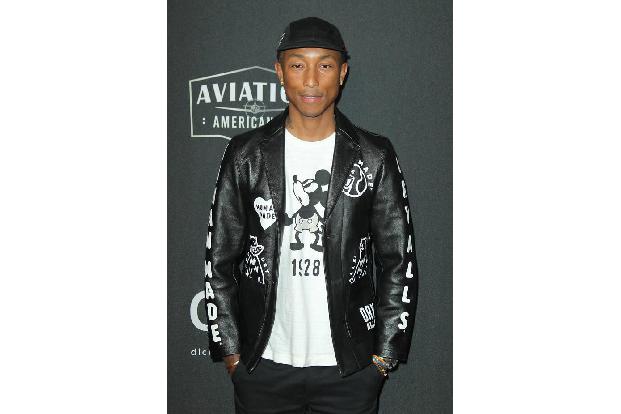 Den Hollywood-Song-Preis nahm Pharrell Williams für 'Letter to My Godfather' entgegen.