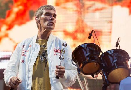 Kurios: Gerade einmal zwei Alben nennen die Stone Roses ihr eigen, nur eines wird als wirklich gut empfunden. Doch als die I...