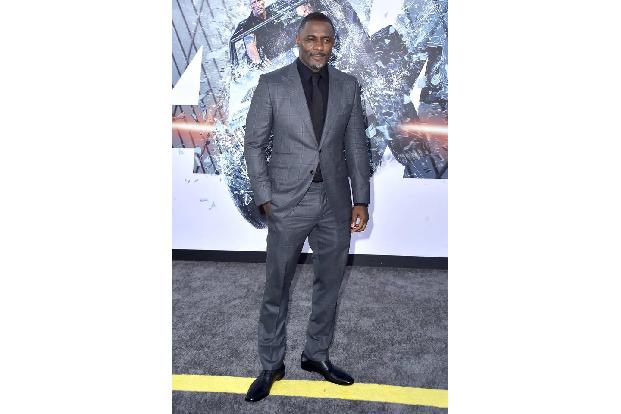 ...Idris Elba zu sehen, der die Rolle des Brixton übernommen hat. Helen Mirren macht ebenfalls ihre Aufwartung, war der Prem...