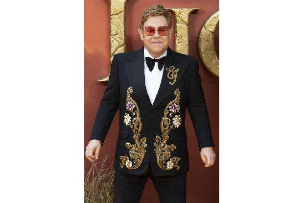 ...'Rocketman'-Erfolg begab sich Elton John auf den roten Teppich. Schließlich ist der Popstar durch seinen 'Circle of Life'...