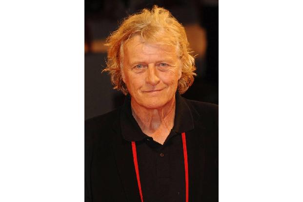 ...seine Karriere in Film und Fernsehen, arbeitete mit seinem Landsmann, Regisseur Paul Verhoeven, an einer Fernsehserie. Mi...