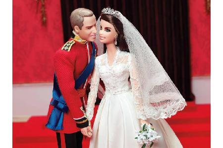 Nicht nur Popstars inspirieren zu Spielzeugen, auch die jungen Royals wurden anlässlich ihrer Hochzeit 2012 zu Barbies verar...