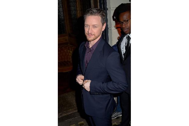 ...James McAvoy, der seine Rolle als schizophrener Entführer für 'Glass' wiederholt, handelt es sich doch um eine filmische ...