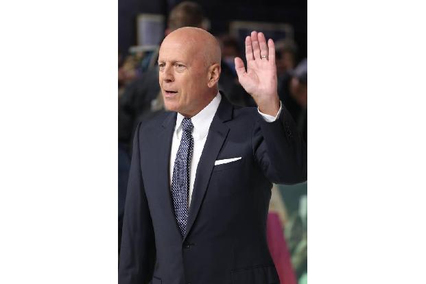 ...Bruce Willis, dessen letzte Werke wie 'Death Wish' wenn überhaupt, dann nur kurz in den Lichtspielhäusern zu sehen waren ...