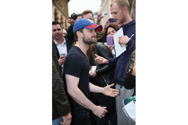 ...erging es zwar ein wenig besser, doch Daniel Radcliffe musste durch eine harte Schule: Er spielte modernes Theater und su...