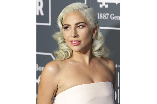 Heutzutage besinnt man sich wieder auf einen bunten Mix aus aktuellen Stars. Da darf Lady Gaga natürlich nicht fehlen, die 2...