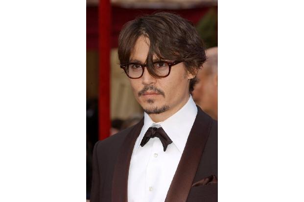 ...ihrer vierjährigen Beziehung mit Hollywoodstar Johnny Depp, von 1994 bis 1998, machte Kate im Jahr ihrer Trennung einen E...