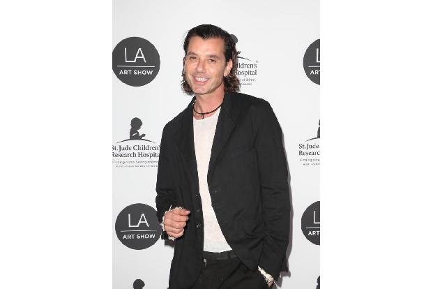 ...Gavin Rossdale, der zum Kunst-Botschafter ernannt worden und als solcher Stargast des Abends war. Wie er wohl seine Trenn...