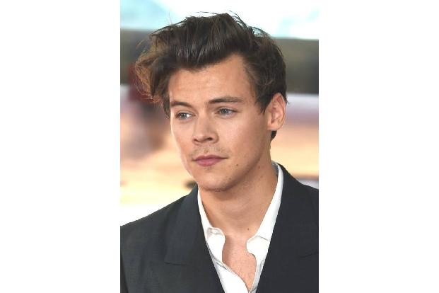 Dass sich diese beiden bekannten Persönlichkeiten überhaupt kennen, verwundert den ein oder anderen sicherlich. Denn, wer hä...