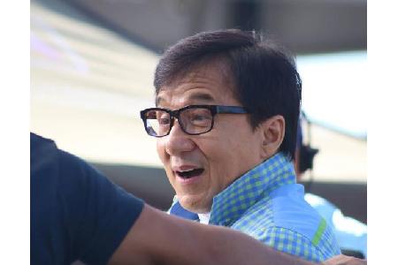 Sein Sohn schlägt so gar nicht nach seinem ewig gut gelaunten Saubermann-Vater: Jackie Chan wurde 2009 Anti-Drogen-Botschaft...