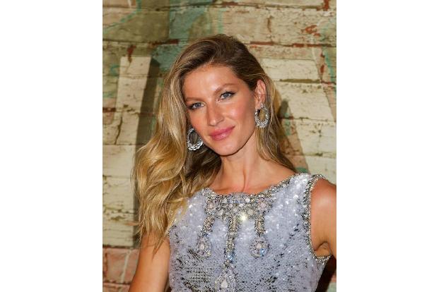 Auch Gisele Bündchen zog den Zorn der PETA-Aktivisten auf sich, als sie einen Model-Vertrag mit der Pelzfirma BlackGlama unt...