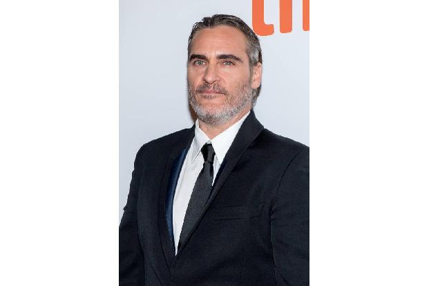 ...Joaquin Phoenix derweil in Toronto, denn sein neuer Streifen, 'Joker', wurde dort ebenso bejubelt wie in der vergangenen ...