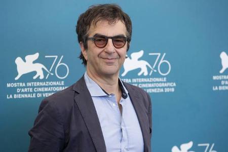 ...Regisseur Atom Egoyan ('Das süße Jenseits'), um seinen neuen Film 'Guest of Honour' mit David Thewlis vorzustellen, ein F...