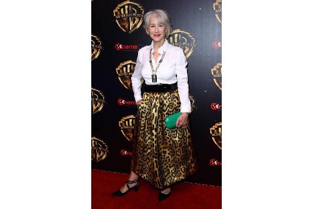 ...Helen Mirren wird mit Ian McKellen in 'The Good Liar' zu sehen sein. In dem Melodram von Bill Condon spielt McKellen eine...