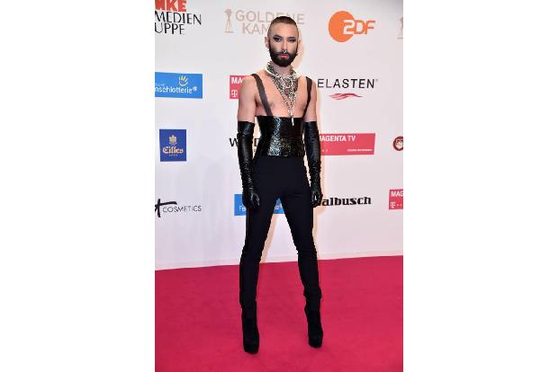 …nicht leicht. Doch auf Conchita Wurst war mal wieder Verlass! Der Travestiekünstler Tom Neuwirth, der hinter der Kunstfigur...