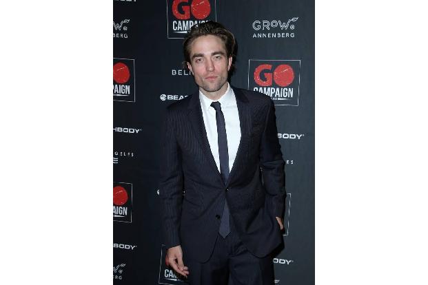 Erst kürzlich gab Robert Pattinson zu, sich noch nie in seinem Leben 'Twilight 2' angeschaut zu haben. Grund: Seine Erwartun...