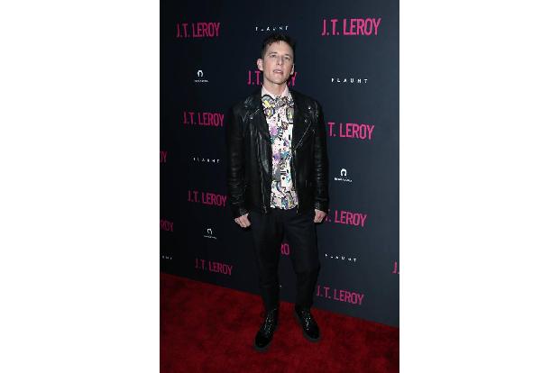 ...'JT Leroy' von Justin Kelly, der 2015 mit dem sensiblen Melodram 'I am Michael' mit James Franco überzeugte und ein Jahr ...