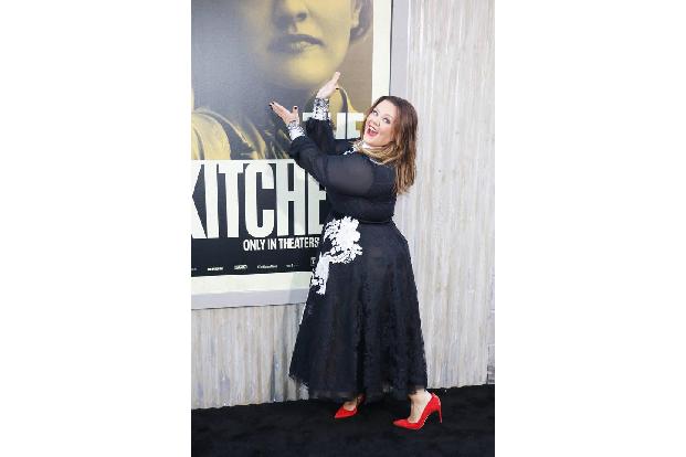 Im letzten Jahr begeisterte Melissa McCarthy mit einer ernsten Rolle in dem Biopic 'Can You Ever Forgive Me?'. Demnächst wir...