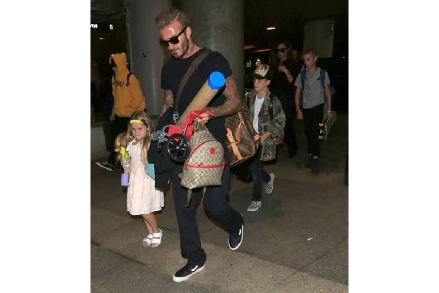 Die Beckhams sind echte Familienmenschen und urlauben erst mit dem gesamten Clan in Miami. Mal tobt David Beckham mit seinen...
