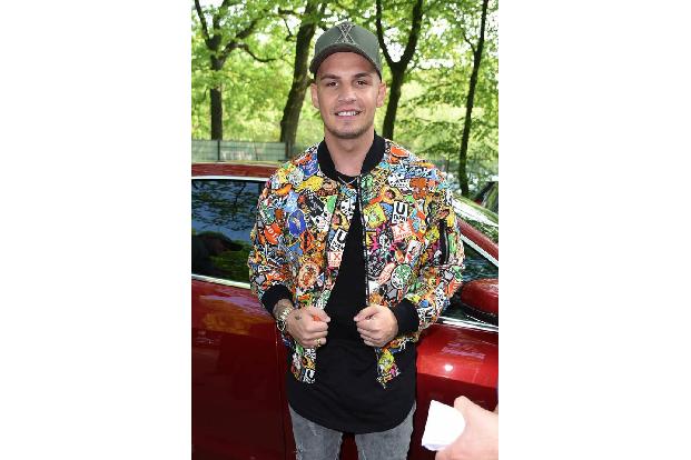 Pietro Lombardi ist seit drei Jahren Single und wünscht sich nichts sehnlicher als eine neue Freundin, die nicht aus dem Sho...