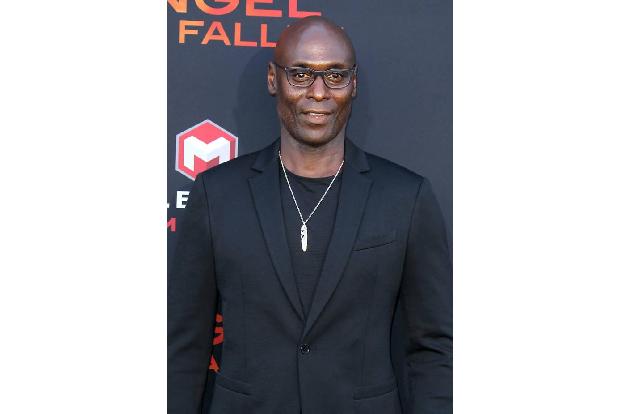 ...Schauspieler Lance Reddick 2013 in 'White House Down' zu sehen, dem großen - inhaltlich sehr ähnlichen - Konkurrenten von...