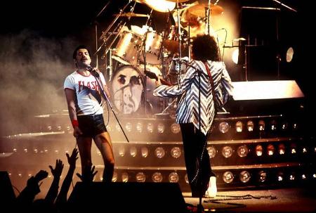Das Video zu 'These Are The Days Of Our Lives' enthält Freddie Mercurys letzte gefilmte Performance. Ursprünglich hatte Quee...