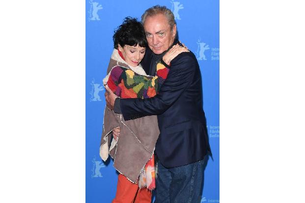 ...Udo Kier, dem legendären deutschen Darsteller mit den stechend blauen Augen. Die beiden stellten ihren neuen Film 'Holy B...