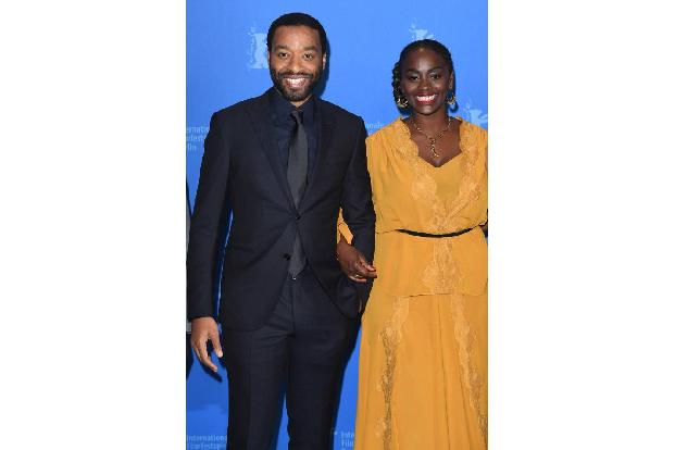 ...Chiwetel Ejiofor, denn der stellte dort sein Langfilmdebüt als Regisseur vor: Er inszenierte und besetzte sich sowie Scha...