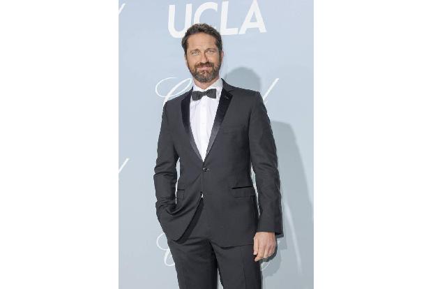 Gerard Butler glänzte ebenfalls auf dem Red Carpet in Los Angeles und verspürte seinen gewohnt lässigen Hollywoodcharme.
