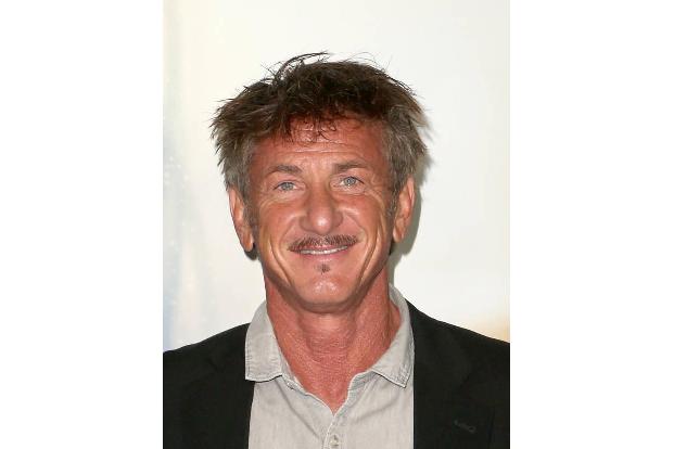 Als der Reporter Lee Daniels indirekt behauptete, Sean Penn würde Frauen schlagen, fackelte dieser nicht lange und verlangte...