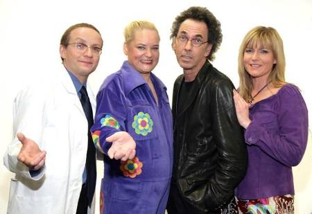 Comedy-Größen unter sich: Wigald Boning, Hella von Sinnen, Hugo Egon Balder und Barbara Eligmann bei einem Fototermin für di...