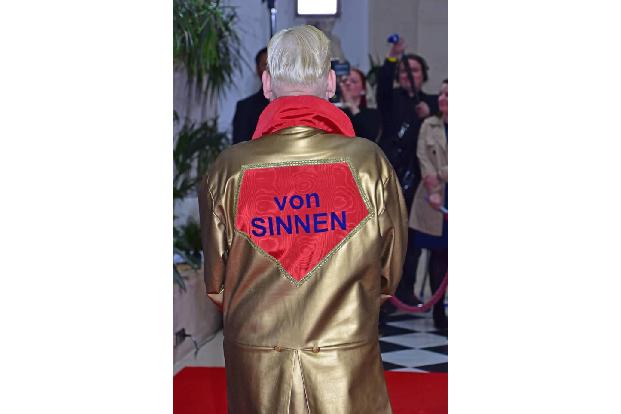 Heute feiert Hella von Sinnen ihren 60. Geburtstag und ein Ende ihrer Erfolgskarriere ist noch lange nicht in Sicht. Im 'Bil...