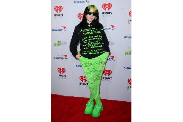 2019 war das Jahr von Billie Eilish. Die Newcomerin sammelte bereits zahlreiche Awards und ist fleißig am touren, dennoch ha...