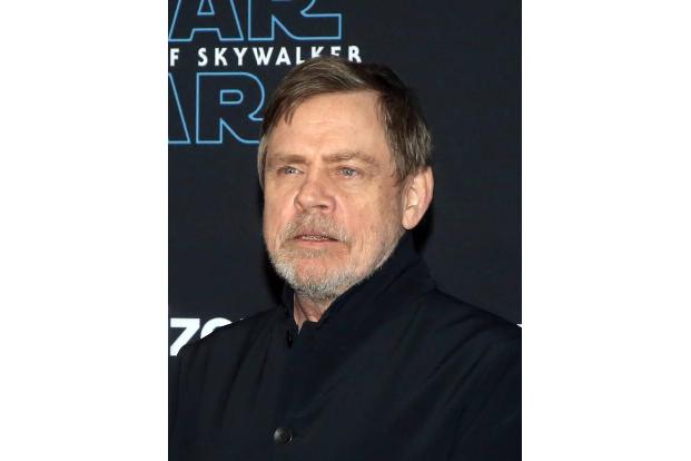 Selbstverständlich darf auch der Namensgeber für den neuesten 'Star Wars'-Film nicht fehlen. Zwar starb Jedi-Meister Luke Sk...