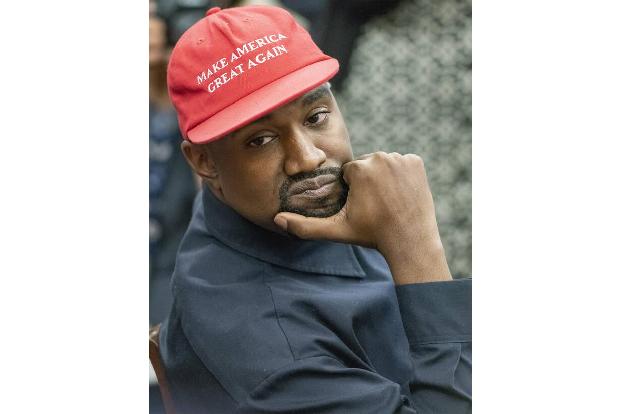 Jay-Z rappte daraufhin über das launische Verhalten Kanyes. Dessen Lieblingsfeindin ist bekanntlich Taylor Swift, und ihr St...
