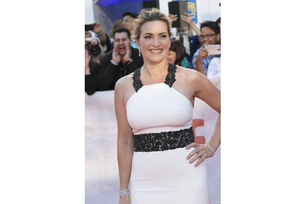 Ganz so viel hat das Kleid nicht gebracht, das Kate Winslet in 'Titanic' trug. 300.000 Euro waren trotzdem ein stolzer Preis...