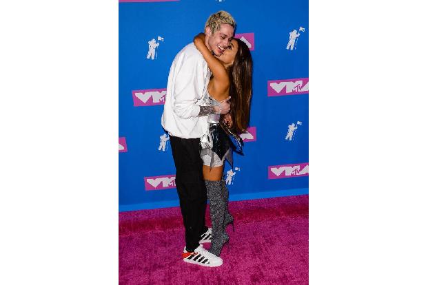 An dieses Paar erinnert sich bestimmt noch jeder: Pete Davidson und Ariana Grande führten eine Wirbelwindbeziehung, verlobte...
