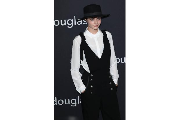Ebenso wie Emily ist Cara Delevingne nicht nur Model und Schauspielerin, sondern hat ebenfalls ein Talent fürs Schreiben. 20...