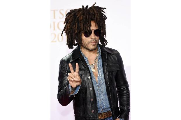 Lenny Kravitz hält es mit sozialer Distanz: Wer wählt, darf sich auf ein virtuelles Meeting mit dem Musiker freuen.